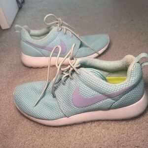 Nike Roshe Run blue and purple trainers sneakers size 7